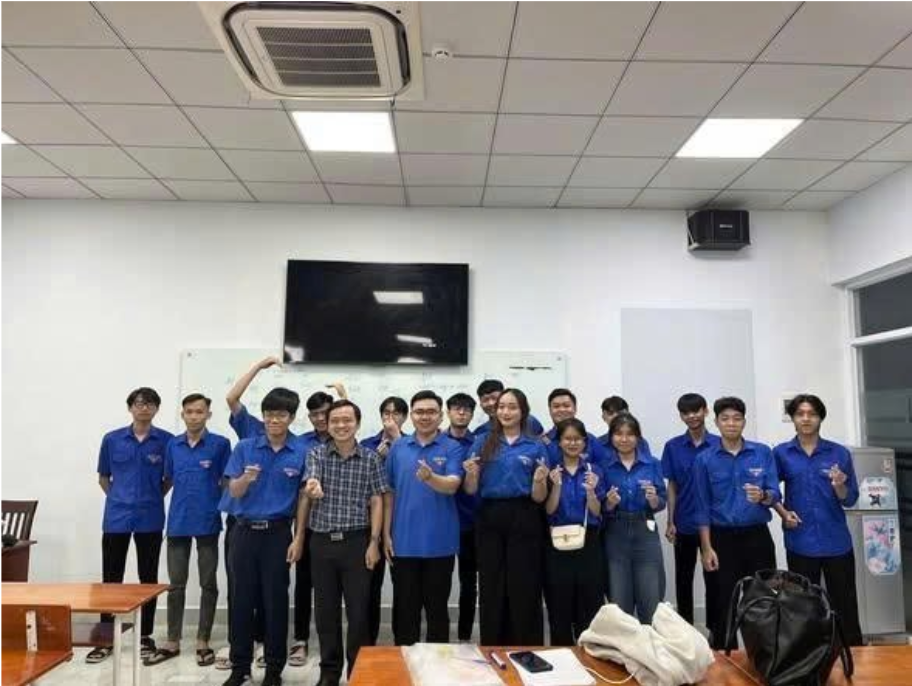 SÔI NỔI SINH HOẠT CHI ĐOÀN THÁNG 01, 02/2026